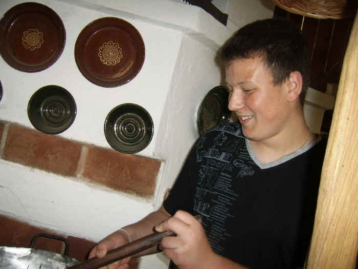 04
