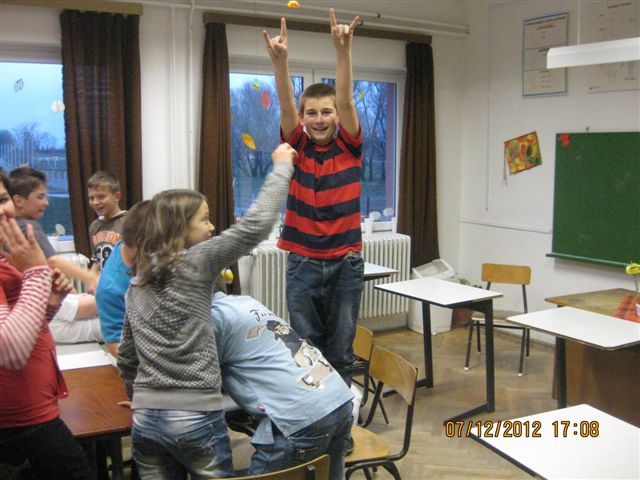 34