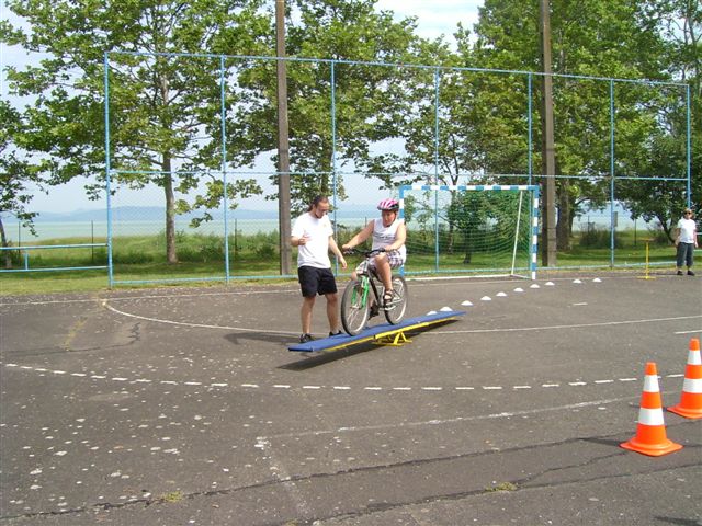 06
